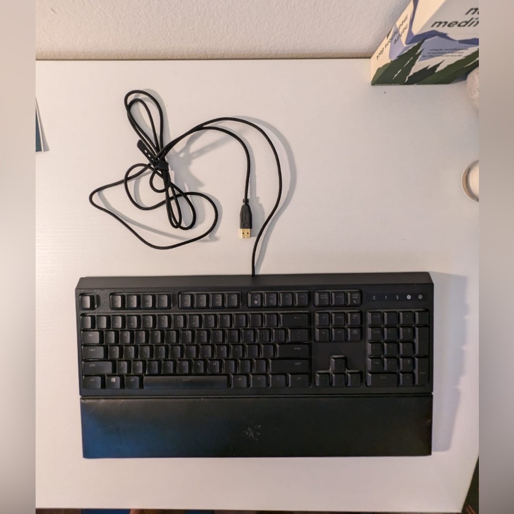 Razer Ornata V3 Chroma Full Size Wired Mecha-membrane Keyboard